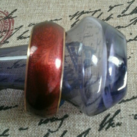 Red Bangle - Picture 2 of 2